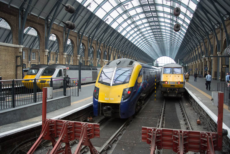 ロンドン　セントパンクラス駅、キングスクロス駅_f0229311_22332368.jpg