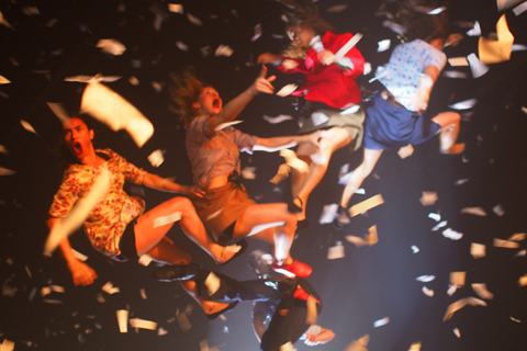 FUERZA BRUTA-フエルサブータ！！！_d0063314_23545386.jpg