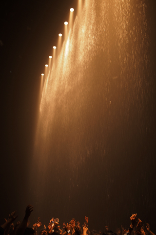 FUERZA BRUTA-フエルサブータ！！！_d0063314_23573498.jpg