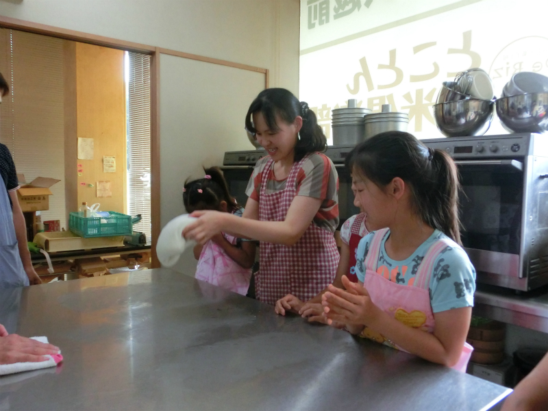 米粉ぱん、こねこね中!!!_e0061225_13594982.jpg