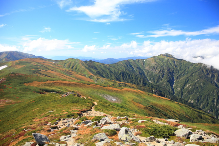 2128m　～飯豊山　Ⅴ  \"飯を豊かに盛ったるがごとし\"_f0057178_2153653.jpg