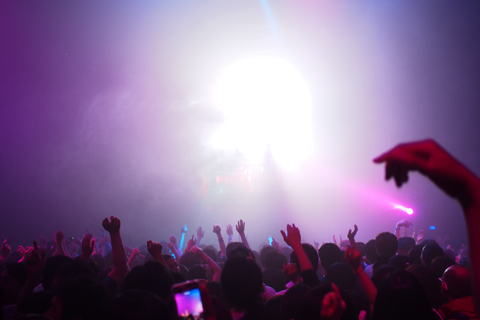 FUERZA BRUTA-フエルサブータ！！！_d0063314_053131.jpg