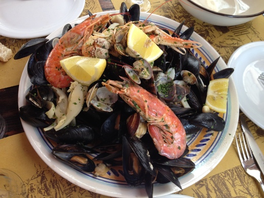 23/06/2014 何時も混んでいるトラットリア_a0136671_2330547.jpg