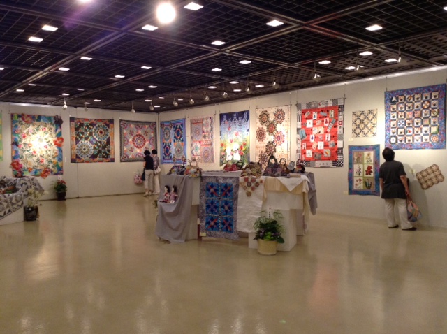 ハミングガール パッチワークキルト展 その2_d0156706_10291627.jpg