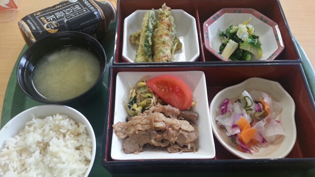 今日の昼食@会社Vol.547_b0042308_1240877.jpg