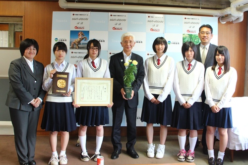 三本木農業高校が「第６回日本動物大賞」グランプリ受賞を市長に報告_f0237658_10304891.jpg