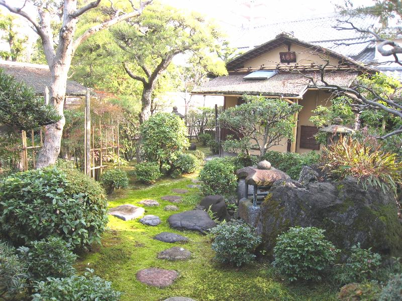 【先代から代々永く引き継がれた日本庭園】_e0267979_4524055.jpg