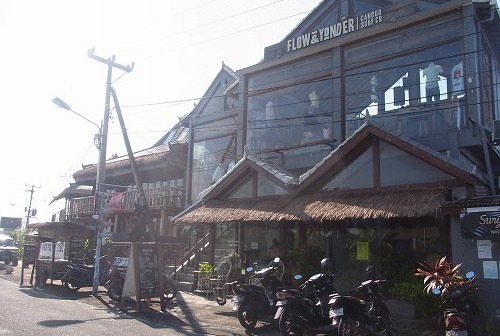Betelnut Cafe で朝食 @ Jl.Batu Bolong, Canggu (\'14年4月&5月)_f0319208_171015.jpg