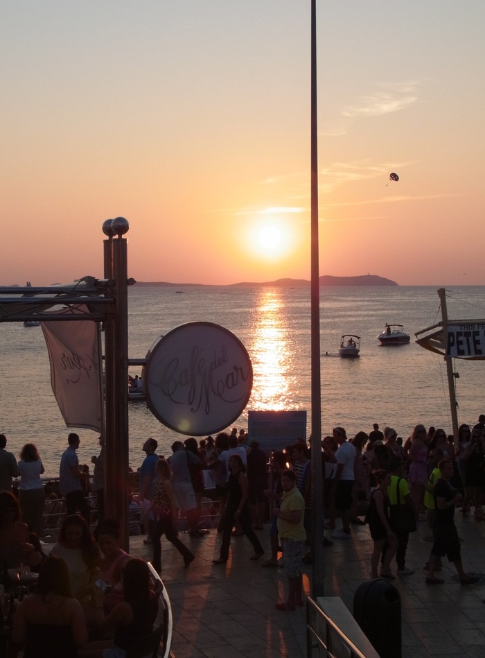 世界で最も美しい夕日_d0116009_9153646.jpg