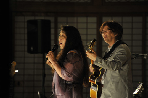 浄應寺Jazz Live 2014　岩見淳三さん＆Yayoiさんを迎えて_d0174510_0324286.jpg