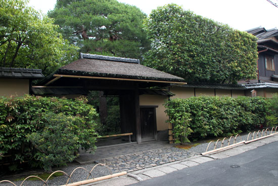 上京区小川 千家の通り_e0048413_18333775.jpg