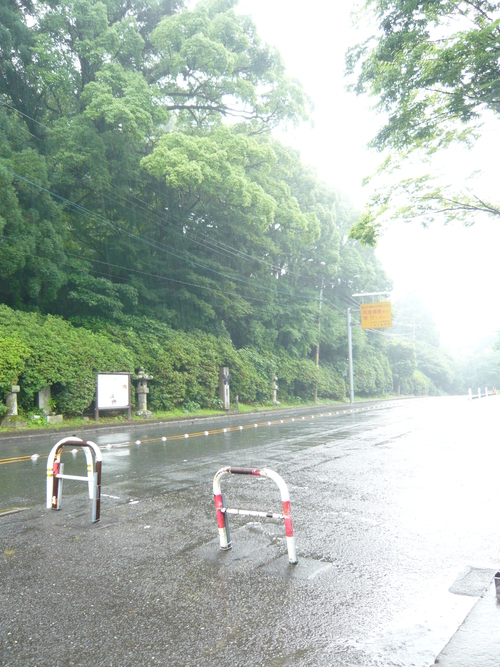 雨の朝　　　　　ｂｙけい_a0238019_21193346.jpg