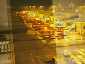 関空からエアアジアＸ深夜便でクアラルンプールへ一日目　KLIA2_c0103830_17454975.jpg