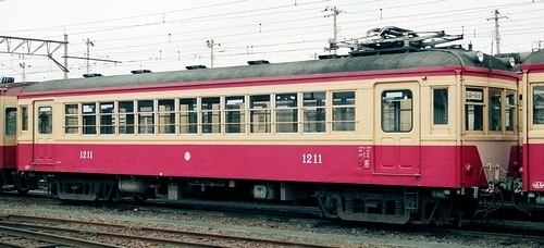福島交通飯坂線 モハ1210・1211_e0030537_23114771.jpg