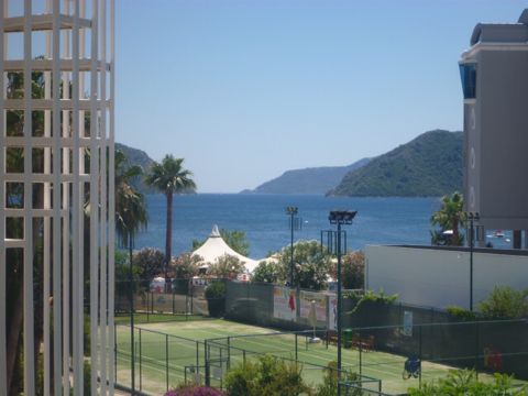 e0210347_3234093.jpg