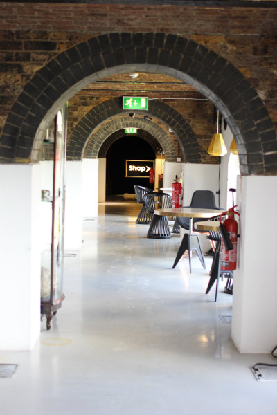 続 Tom Dixon Shop&Dock Kitchenへ_c0284781_712196.jpg