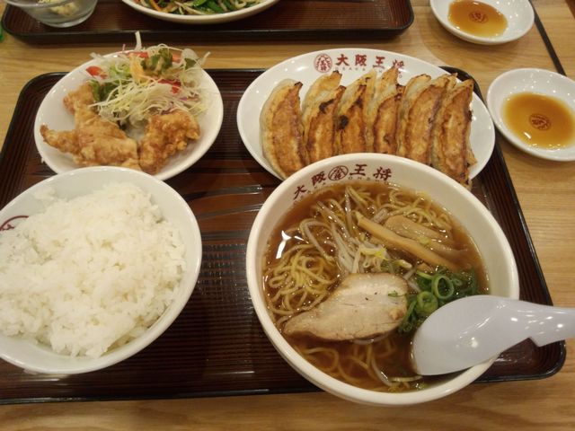 餃子2人前定食＠大阪王将（新大阪）_a0117520_029882.jpg