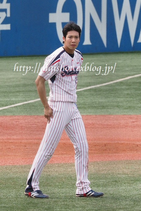 2014交流戦最年少首位打者・山田哲人選手フォト@神宮6/21_e0222575_1157161.jpg