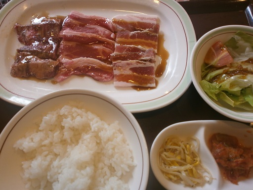 焼肉ランチ_c0095925_1943563.jpg