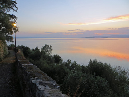 f0234936_0381455.jpg