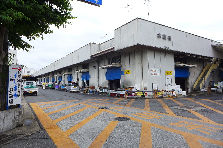 京都市卸売市場内の「石田食堂」さん　七条商店街「山定」さん　（京都市）_d0108737_20484791.jpg