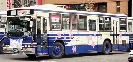 名古屋市交通局のキュービックバス 2題_e0030537_2335383.jpg