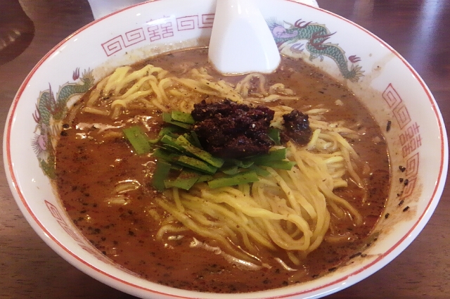 麺屋　五七屋　癖になる旨さの担々麺～！　・・・あろう事かハシゴ。。。　伊勢市岩淵_d0258976_1822194.jpg