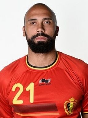 ブラジルでも韓国のテコンサッカー健在！？：ベルギー選手が骨折、選手生命の危機！_e0171614_14351840.jpg