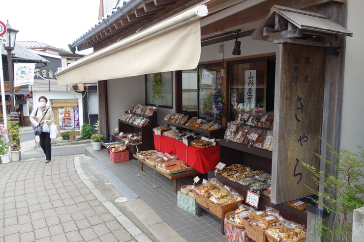 成田山をぶらぶら その4～成田山 表参道つづき_a0287336_1623660.jpg