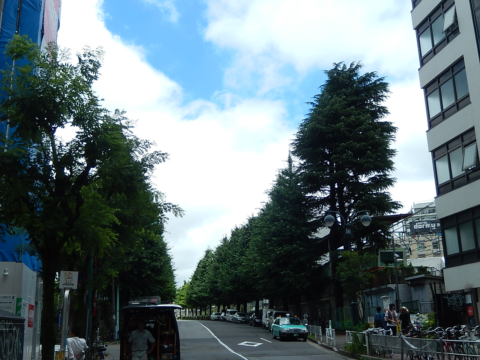 6月29日　渋谷　原宿　の自転車屋　FLAME bike前です_e0188759_1321453.jpg