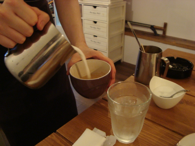 西荻窪「カフェ フェト」へ行く。_f0232060_13151185.jpg