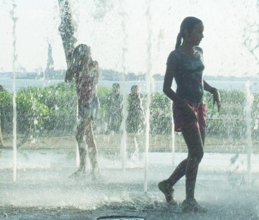 夏のNYにオススメのバッテリー・パークの噴水広場_b0007805_2132549.jpg