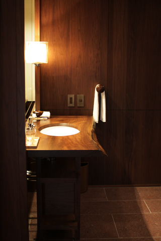 Hotel Andaz Tokyoへ!-お部屋編。_d0063314_21131975.jpg