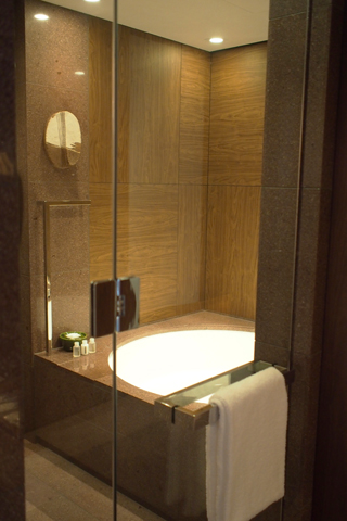 Hotel Andaz Tokyoへ!-お部屋編。_d0063314_21155812.jpg