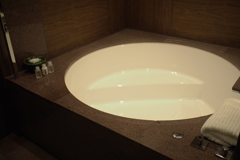 Hotel Andaz Tokyoへ!-お部屋編。_d0063314_21165918.jpg