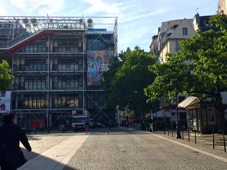 Les Halles, Beaubourg, La Defense - 近代エリアのパリ散歩、レ・アル界隈、ラ・デファンス_a0231632_16282976.jpg