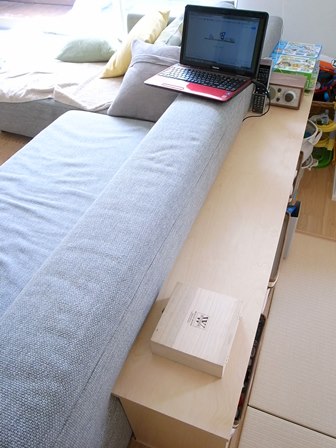 実例07 リビングのソファ裏に小物置き場を 収納 リビング Shizuoka収納ノート
