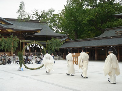 寒川神社 水無月大祓並茅の輪神事 14 6 30齋行 寒川町観光協会ブログ 旧 寒川神社 水無月大祓並茅の輪神事 14 6 30齋行 寒川町観光協会ブログ 旧