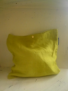 Colored Linen blind pouch_f0230356_1542930.jpg