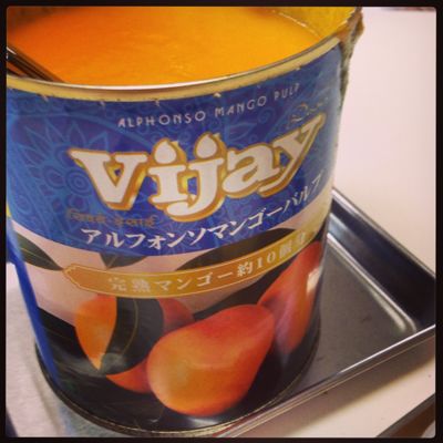 夏のフルーツでグリーンスムージーとスイーツ作り_b0065587_2333190.jpg