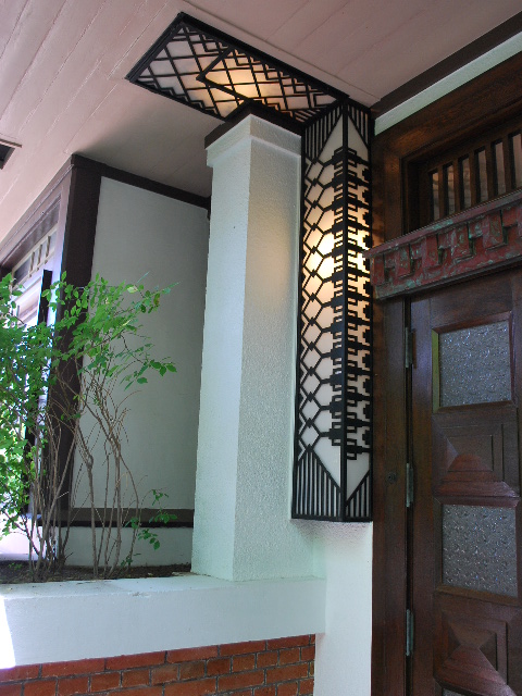 函館元町の日和茶房、旧プレーリーハウス(昭和モダン邸宅再訪)_f0142606_7502359.jpg