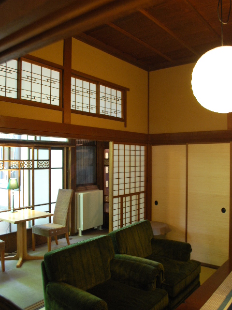 函館元町の日和茶房、旧プレーリーハウス(昭和モダン邸宅再訪)_f0142606_820468.jpg