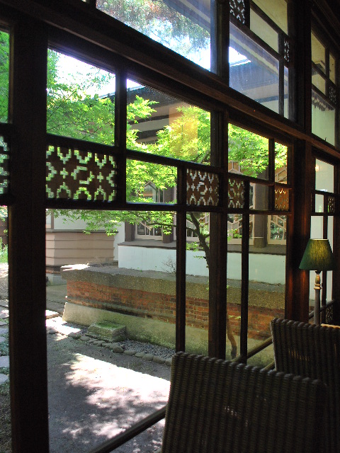 函館元町の日和茶房、旧プレーリーハウス(昭和モダン邸宅再訪)_f0142606_8204694.jpg