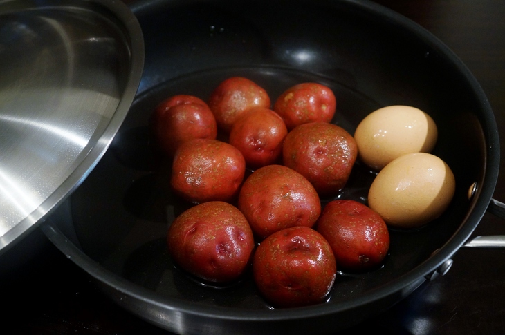 無加水フライパンで作る【こってりコク旨！コロコロおじゃがの甘辛味噌炒め】_b0033423_16442929.jpg