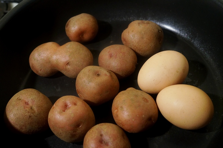 無加水フライパンで作る【こってりコク旨！コロコロおじゃがの甘辛味噌炒め】_b0033423_1648689.jpg