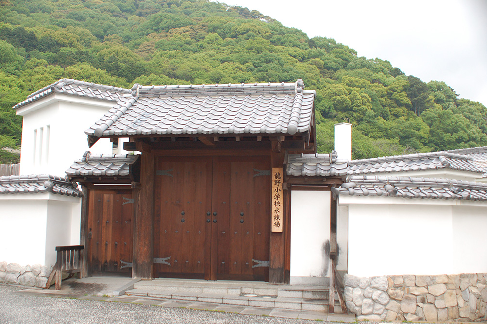 播磨の小京都、龍野をたずねて その1 「龍野城」_e0158128_19502323.jpg