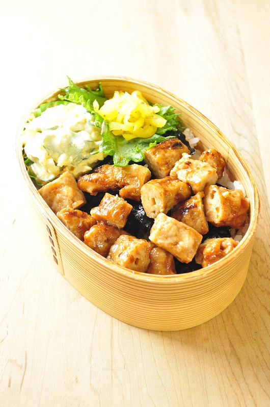 つくね海苔弁当_b0171098_849093.jpg