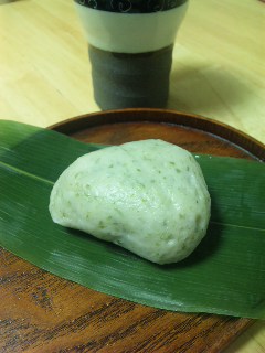 blog:和菓子処「ならは」の麩まんじゅう_a0103940_23594585.jpg