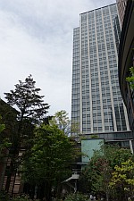 台風接近中。雨戸を閉め、虫よけ当番も入れて…　_e0080345_17150835.jpg