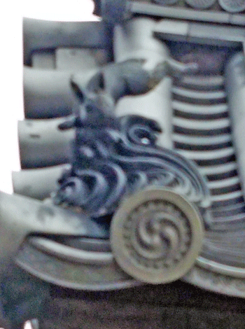 e0020214_19172795.gif